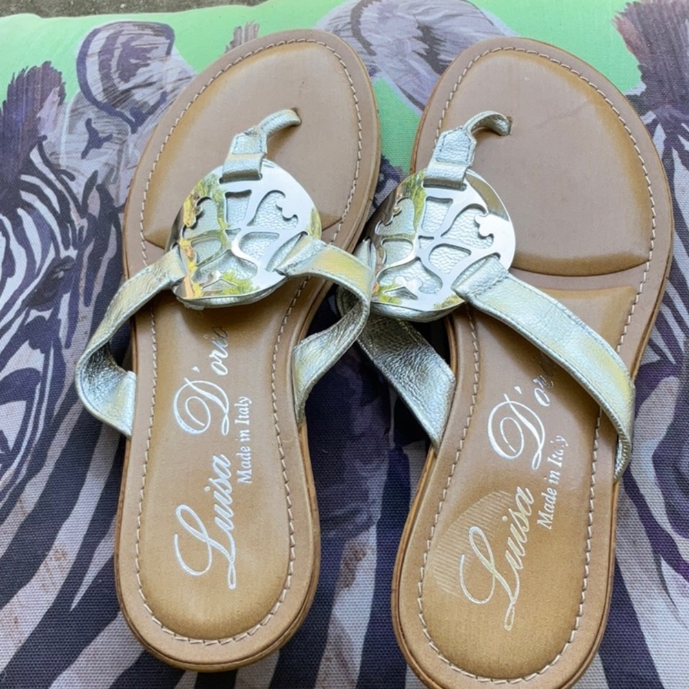 Luisa D’trio boutique purchase  sz 8 worn once.  Great condition!